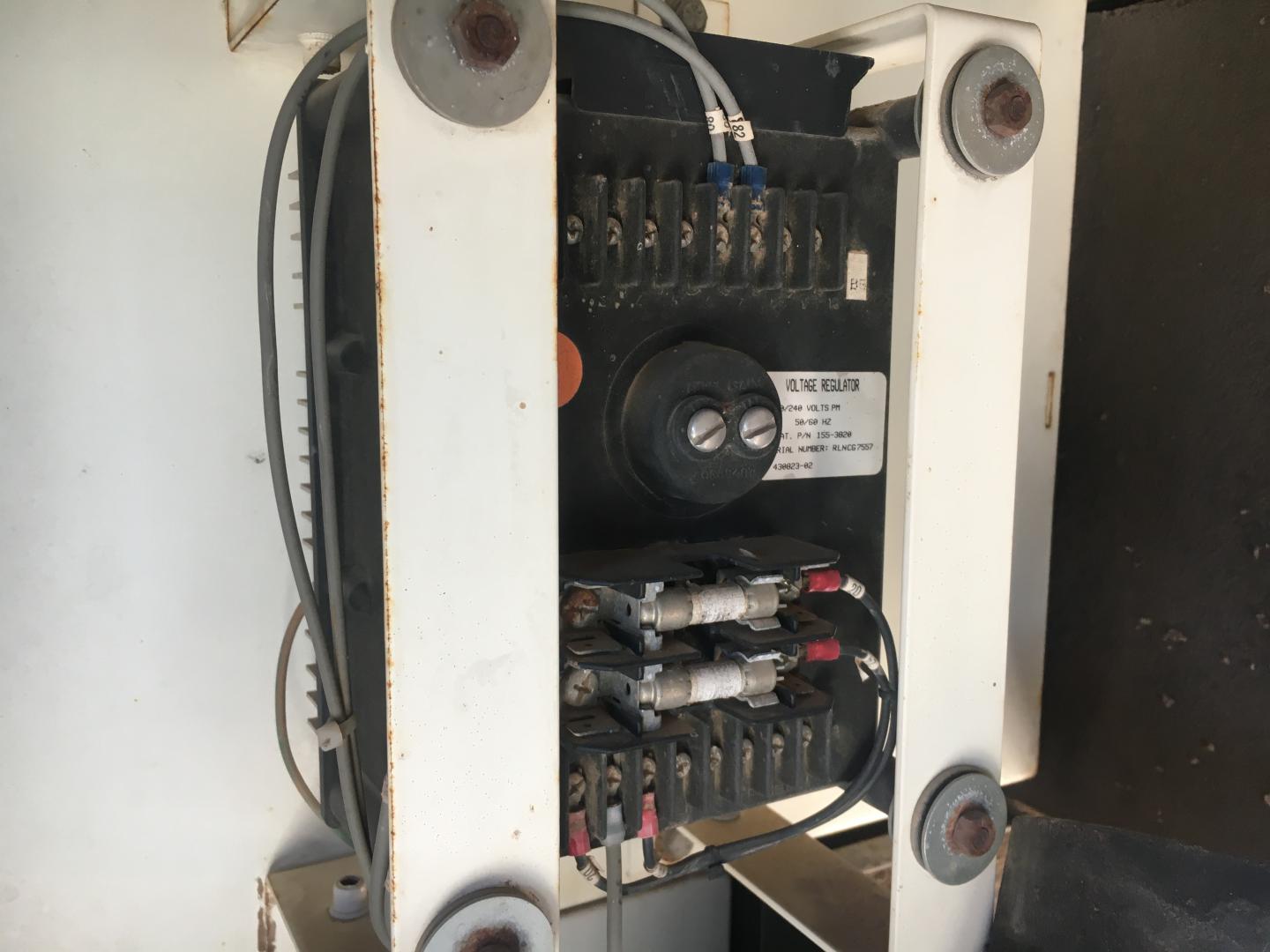 ./imagenes/INVOICE/2019/16283/PLANTA DE LUZ CAT_3304-XQ125  (8).JPG